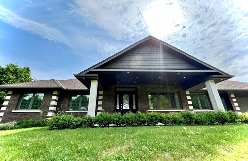 Georgian Bluffs Cottage | Lake House/on Balmy Beach!