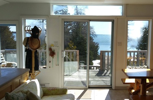 Manitoulin District House | Lake Huron Beach House