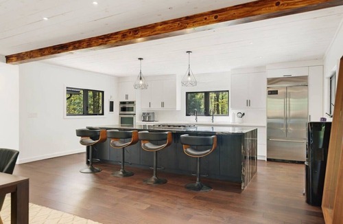 Muskoka Lakes House | Lake Joe Wonderland S
