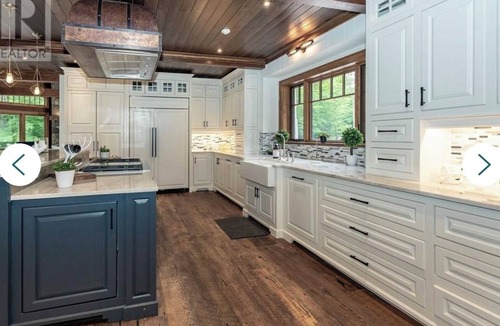 Seguin Cottage | Lake Joseph Mansion