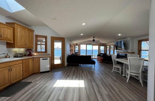 Hillman Cabin | Lake Life Cabin