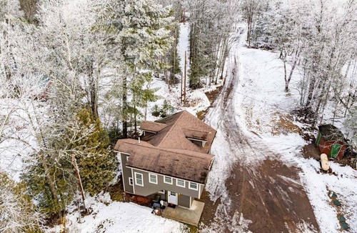 Saginaw Cabin | Lake Loft at Grand Lake Getaway | Custom Sauna