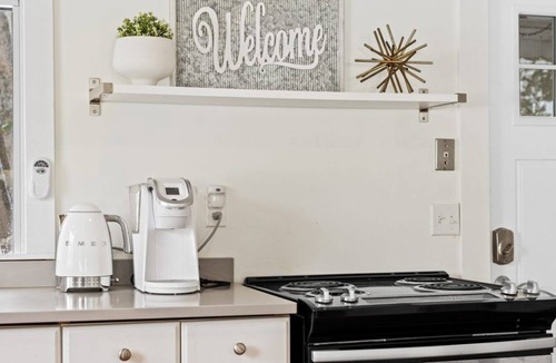 Gravenhurst Cottage | Lake Muskoka Mckenzie Retreat