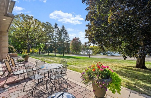 Payne - Phalen Apartment | Lake Phalen Place steps from lake, regional park & trails, St Paul