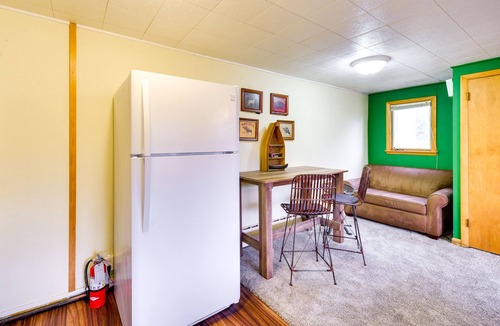 North Shore Apartment | Lake Superior Getaway - Walk to Water!