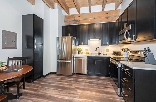 St. Louis County Apartment | Lake Superior Loft - Sleeps 10, Heart of Canal Park, Lake Superior View