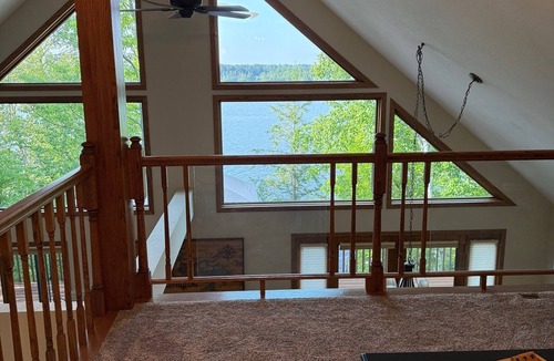 Tower House | Lake Vermilion, 3 bed/3 bath home, plus/loft & bunkhouse on Daisy Bay w/2 docks!