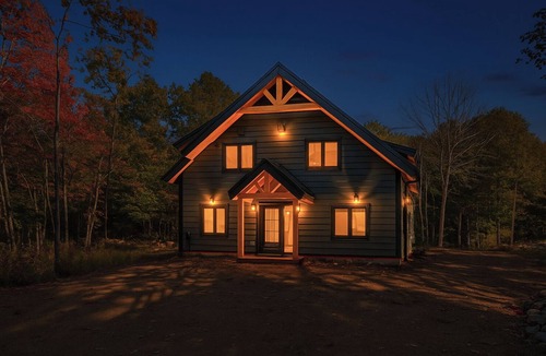 Sainte-Emelie Ski Chalet | LAKE | VIEW | SPA | PRIVACY | COMFORT