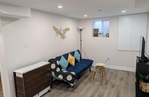 Stoney Creek Apartment | Lake-Walk House 3 Bed 2 Bath Apt