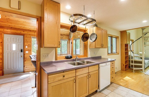 Brainerd Cabin | Lakefront Brainerd Escape w/Games: Dogs Allowed!