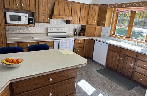 Brainerd Cabin | Lakefront Cabin in the Woods with EV charger