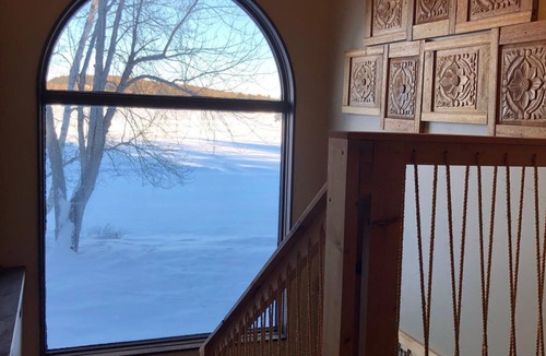 Highland Grove Cottage | Lakefront cottage on Baptiste Lake