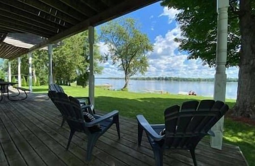 Port Stanton House | Lakefront Cottage w/Hot Tub, 30 Guests 8000 sq ft