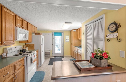 Ham Lake Cabin | Lakefront Family Beach House