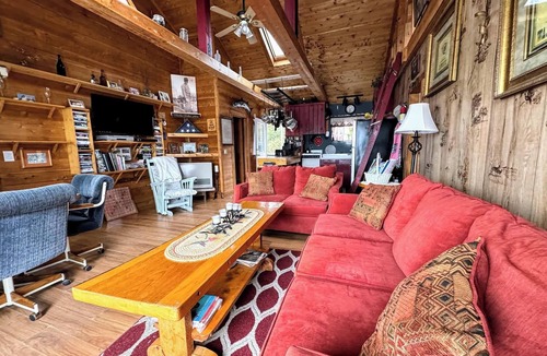 Sullivan House | Lakefront Family Camp w/Kayaks & Firepit