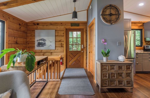 Dunsford Cottage | Lakefront Summer Sunsets