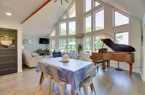 Sunburg House | Lakefront Sunburg Vacation Rental with Boat Dock!