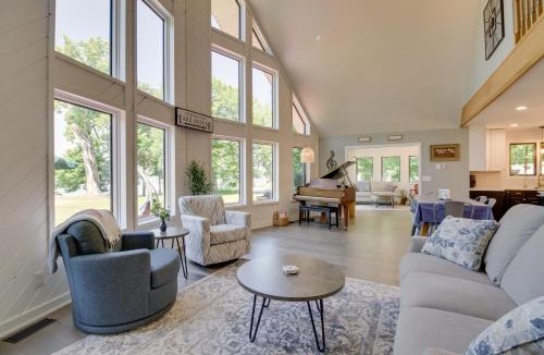 Sunburg House | Lakefront Sunburg Vacation Rental with Boat Dock!