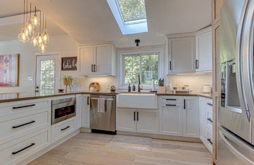 Central Elgin House | Lakefront View w Private BEACH! - Spacious Luxury Estate Home ~ Pet Friendly