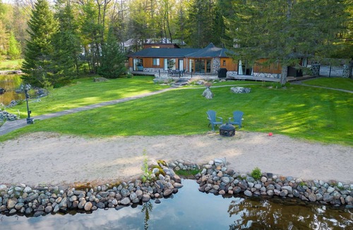 Bracebridge House | LakeHouse of The Rising Sun
