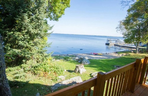 Ray Cabin | Lakeside 3 Bedroom Lazy Days Cabin on Kab