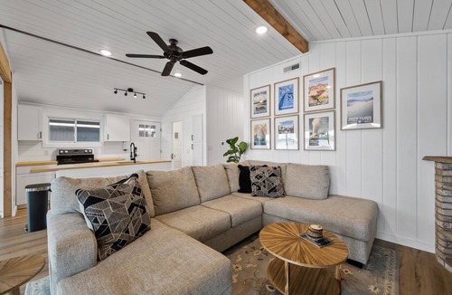 Isanti Cabin | Lakeside Haven Beautiful View 45 Mins From MPLS