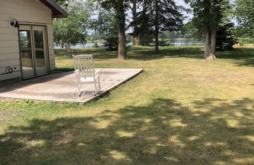 Browerville House | Lakeside house with room to roam