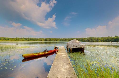 Deerwood House | Lakeside Solitude - Main House