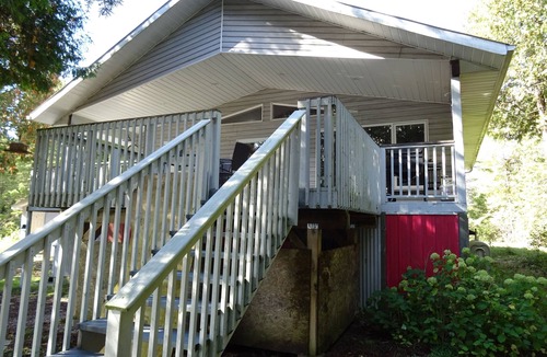Manitoulin District Cottage | Lakeside Wolsey Shores Cottage on Manitoulin Island Weekly Sat to Sat Rentals
