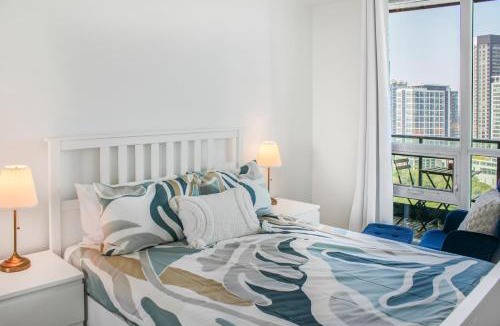 Downtown Toronto Apartment | Lakeview Luxury Suites - Excellent Location - Complementary Parking