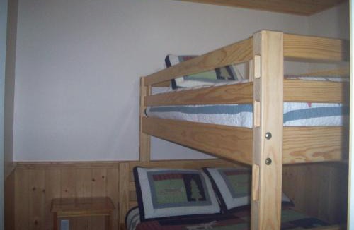 Algonquin Highlands Resort | Lakewoods Cottage