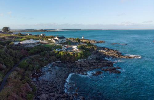 Bluff Hotel | Lands End