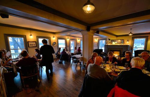 Liverpool Hotel | Lanes Privateer Inn