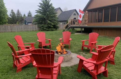 Central Huron Cottage | Large Stunning Cottage - Beach access to beautiful Lake Huron