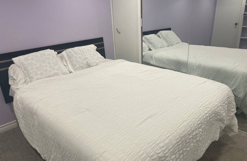 Cobourg Bed & Breakfast | Lavender exquisite in-suite room. Just 5 minutes away from Cobourg beach.