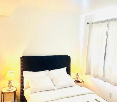 London House | LaVida Exclusive Guest House (Rm #3)