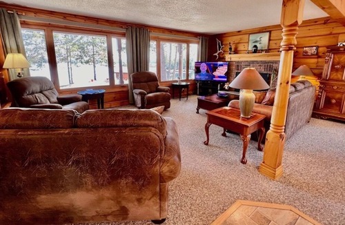 Catchacoma Cottage | Lazy Day Bay Cottage On Catchacoma Lake
