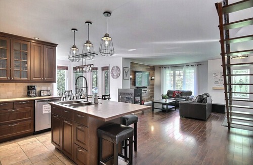 Stoneham-et-Tewkesbury Ski Chalet | 🌟Le Repère 🌟 Beach 🏖️ Spa 💦Sauna 🧖‍ Billiards🎱