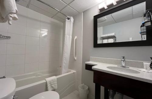 Mattawa Hotel | Le Voyageur Inn
