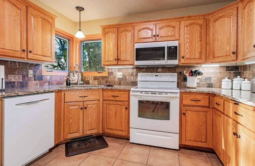 Walker House | Leech Lake Perfect Sand Beach, Flat, Boat Lift, Dock, Kayak, Paddleboat, Garage