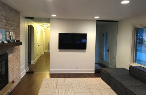 Edina House | Let Them Eat Cake! n4 bedroom, family and pet friendly house in Edina!