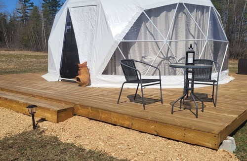 North Grenville Apartment | Limerick Forest Retreat | Luxury Camping Geodome