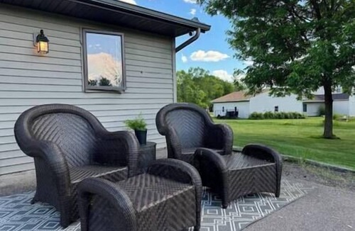 Sturgeon Lake House | Little Cottage on the Pond