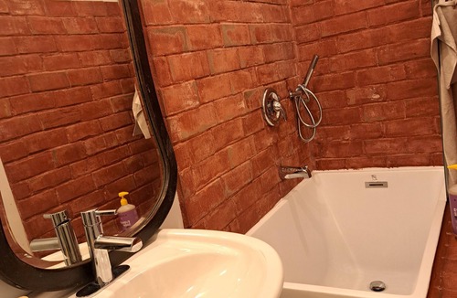 Riverdale Apartment | Live work studio with kitchenette, ensuite, office, private