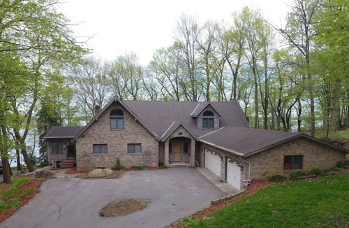 Madison Lake House | Living Large on Lake Front Luxury
