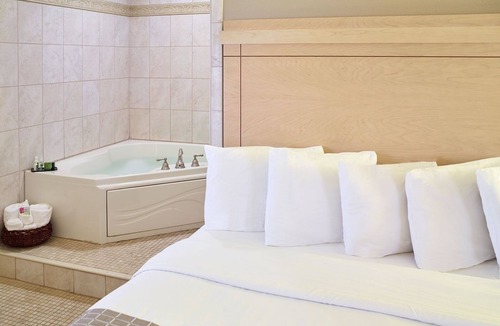 Burnsville Hotel | LivINN Hotel Minneapolis South/Burnsville