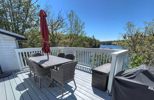 Rideau Lakes House | Lockmaster's House, Davis Lockstation, Parks Canada