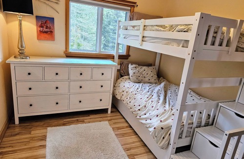 Manitoulin District House | Lonely Bay Beach House - stunning private sand beach, modern home *30 day min*