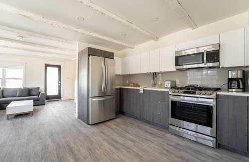 Wainfleet Apartment | Long Beach Resort
