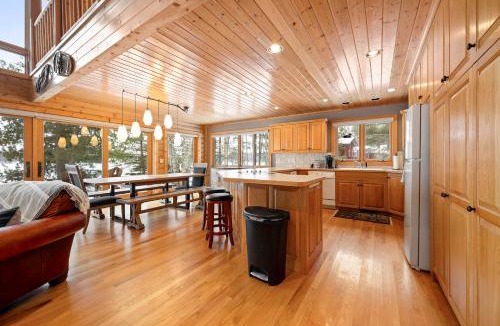 Grand Rapids House | Loon Star Lodge - Three Bedroom Log Home